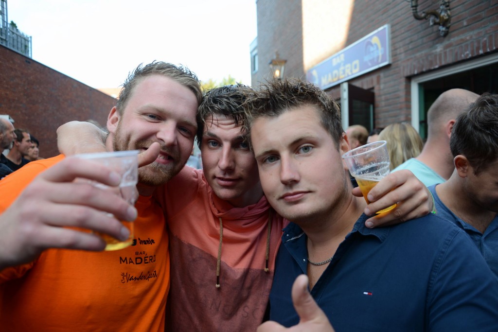 ../Images/Donderdag kermis 267.jpg